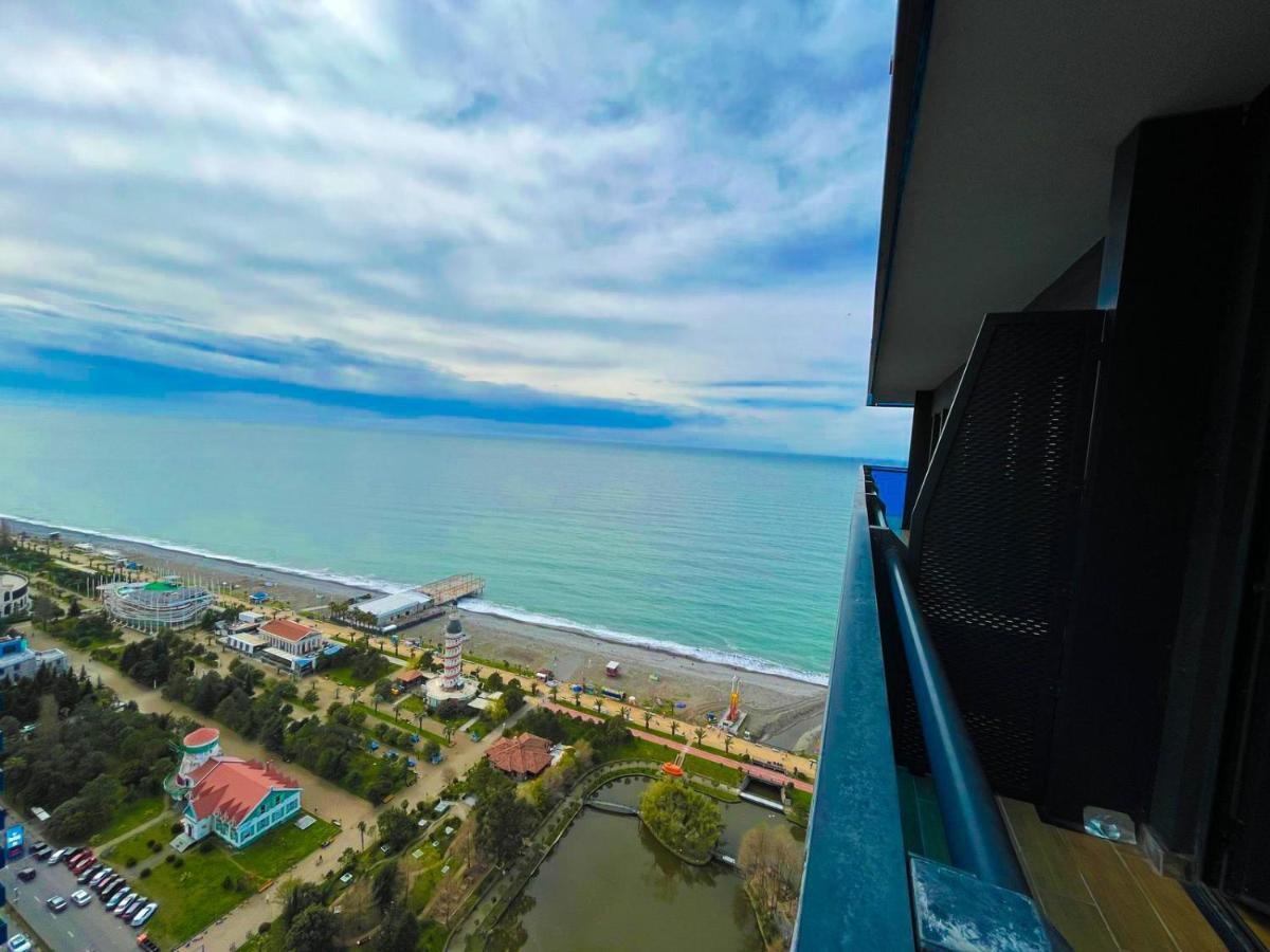 Sea View Aparthotel In Orbi City Batumi Exterior foto